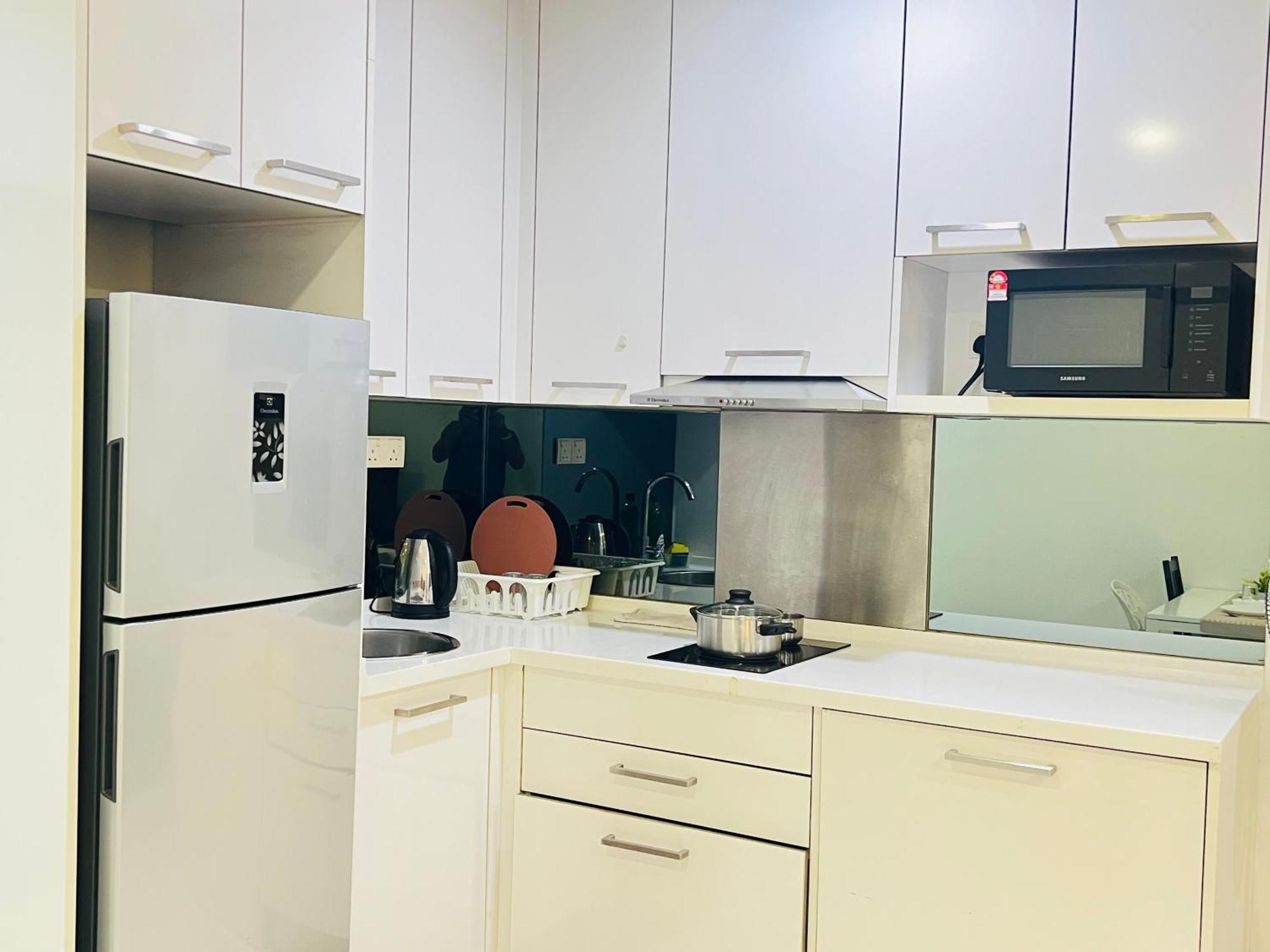 Mercu Summer Suites Klcc By Tasrifa Κουάλα Λουμπούρ Εξωτερικό φωτογραφία