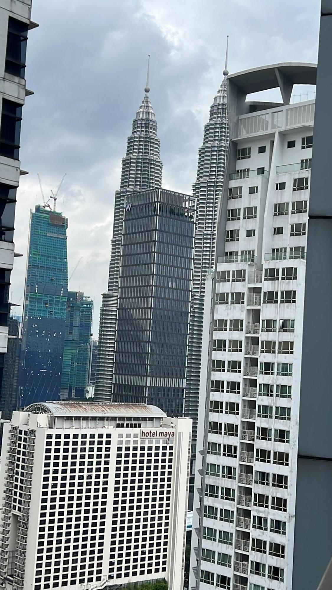 Mercu Summer Suites Klcc By Tasrifa Κουάλα Λουμπούρ Εξωτερικό φωτογραφία